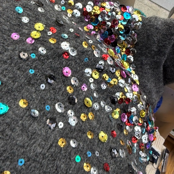 Colorful Knit Sweater Collection - Picture 4 of 4